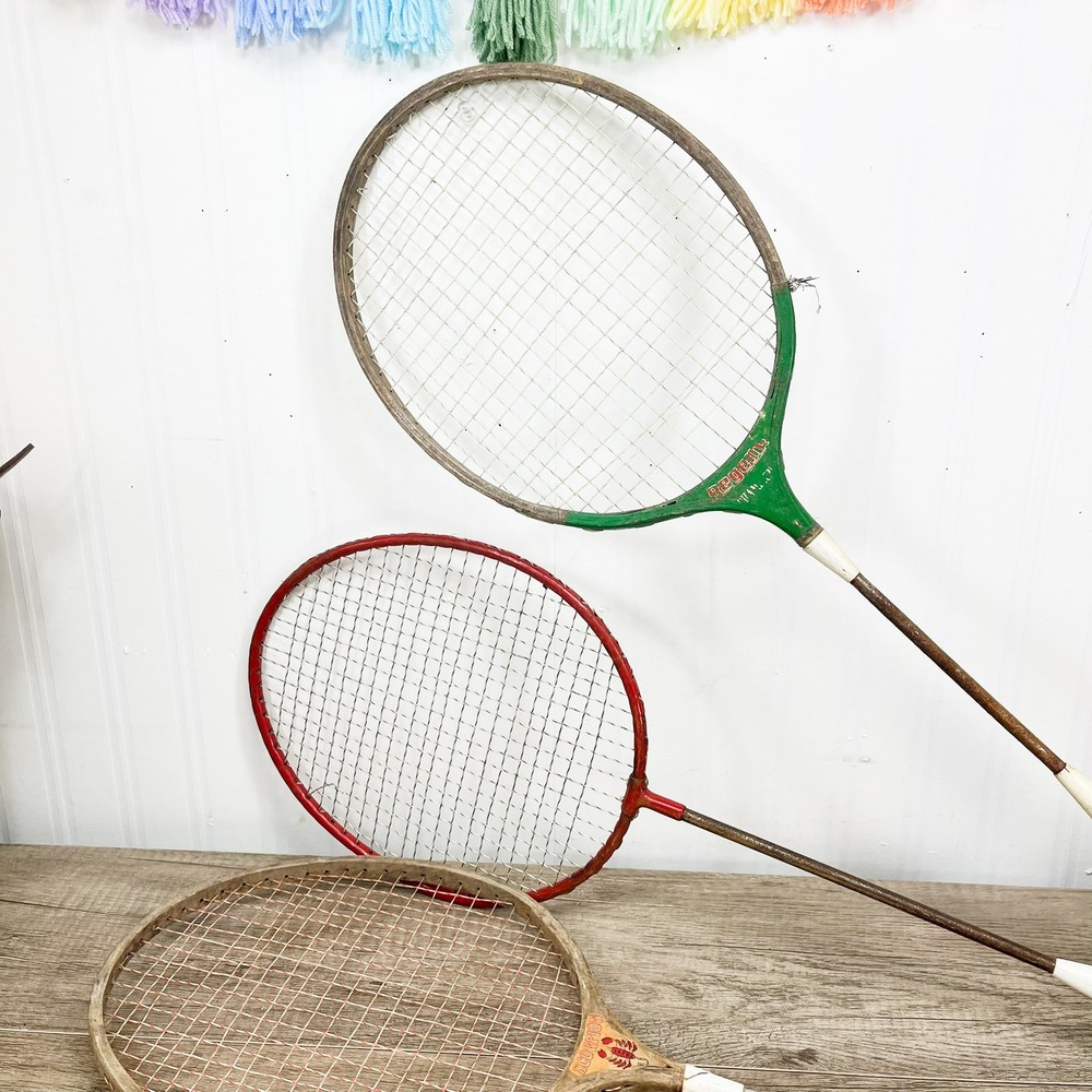 Vintage Badminton Racket Set Regent Scorpion Red Wood Metal Sports Decor 3pc - Picture 12 of 12
